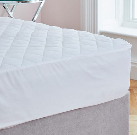 Silentnight Soft as Silk Mattress Protector, Single