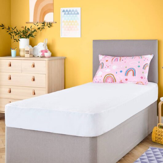 Silentnight 2 Pack Healthy Growth Mattress Protectors White