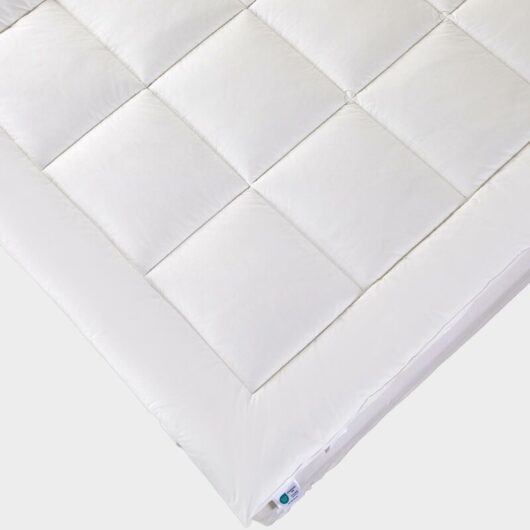 HOMESCAPES Premium Wool Mattress Topper - Deep Fitting Comfort, King