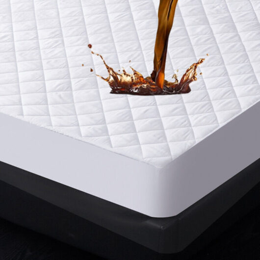 Mattress protector and mattress pad - Breathable and cooling mattress protector, washable and silent mattress cover, waterproof bed cover, deep