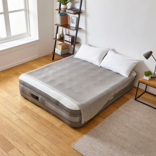 Neo Double King Inflatable Air Mattress Bed with Built-in Electric Pump Blow Up Self-Inflation/Deflation Flocked Surface Guest Airbed Home Portable