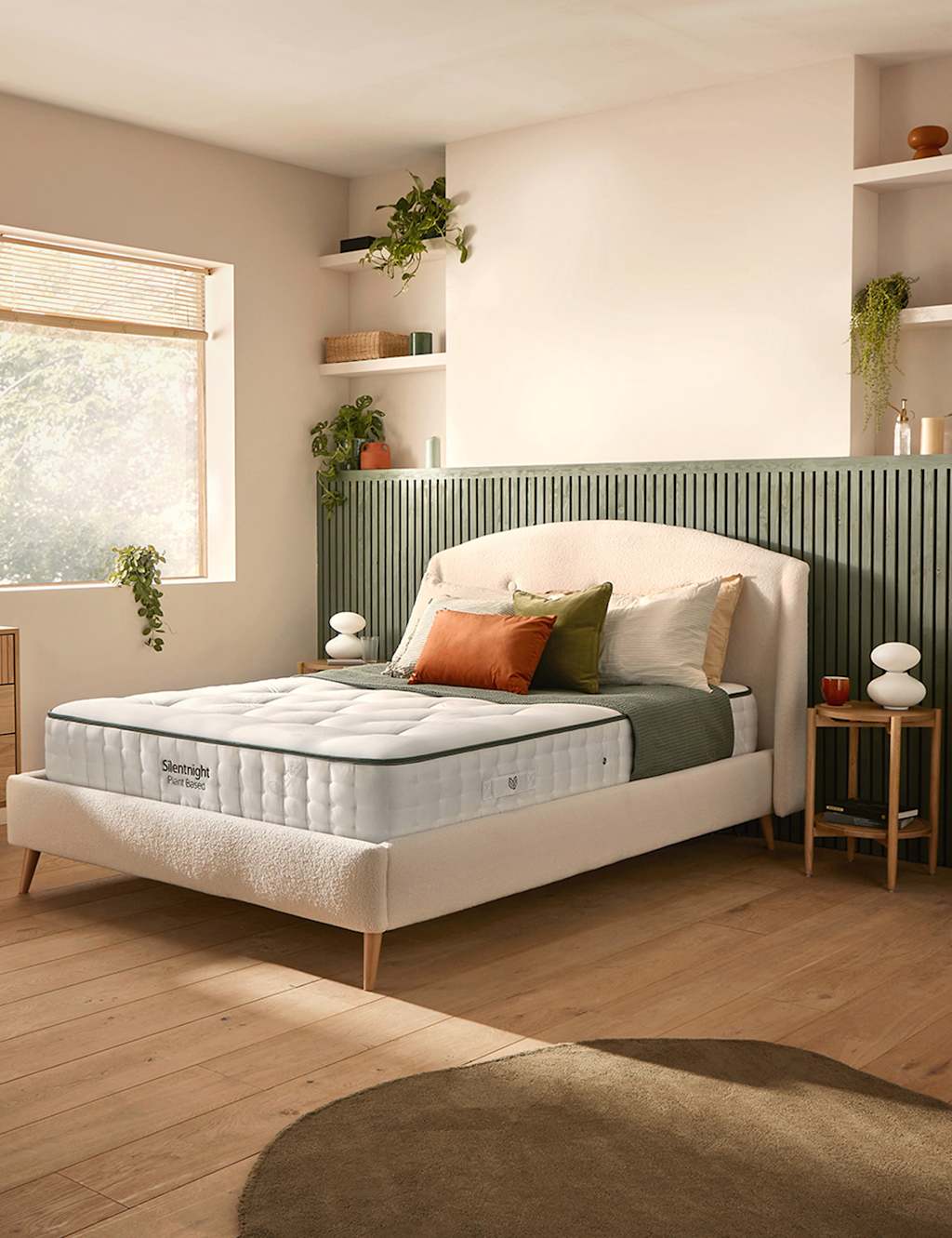 Silentnight 1200 Pocket Spring Medium Mattress White