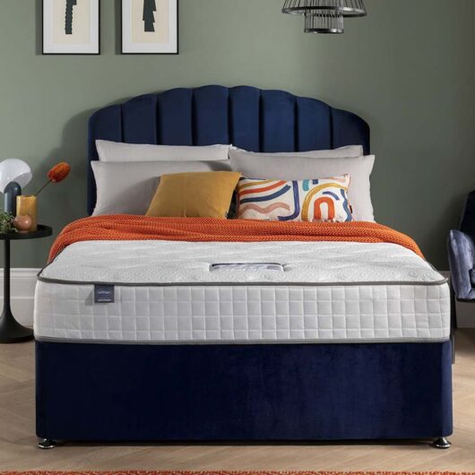 Silentnight 800 Memory Foam Pocket Spring Medium Mattress White