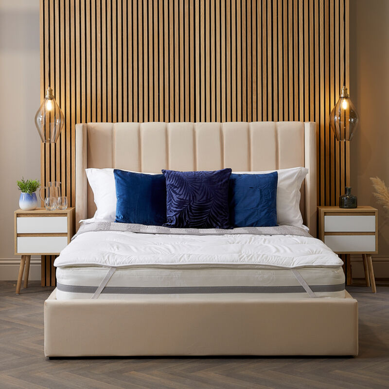 Snuggledown Luxurious Hotel Temperature Control Mattress Topper, Medium Support, Single