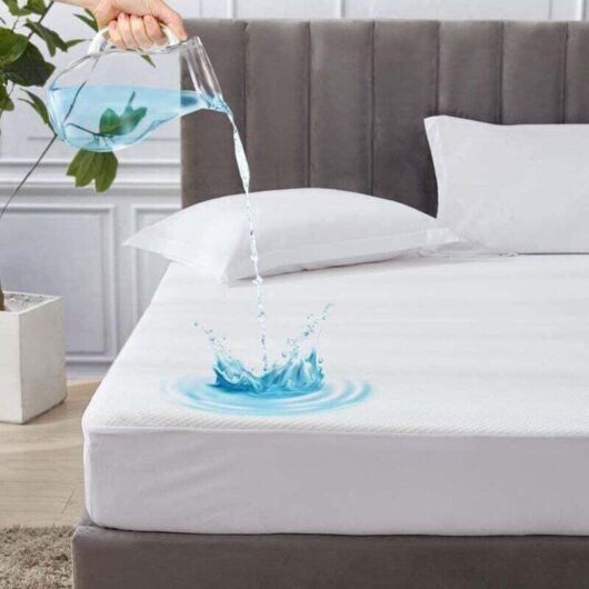 Waterproof Mattress Protector, Waterproof Bed Pad, Breathable, Anti-Dust Mite and Hypoallergenic, Antibacterial, Anti-Mold, 160x200+30cm